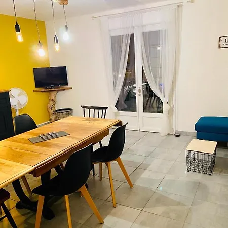 Face A La Διαμέρισμα *