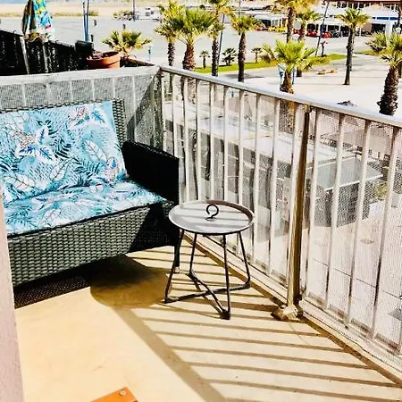 Διαμέρισμα Face A La *